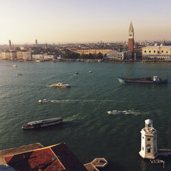 Blick auf die Piazza San Marco, Venedig, Italien - GSF000831