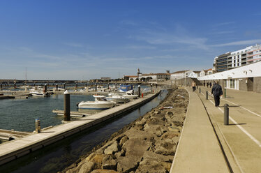 Portugal, Azoren, Sao Miguel, Neuer Hafen und Promenade - ONF000413