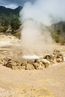 Portugal, Azoren, Sao Miguel, Furnas, Caldeira Grande - ONF000488