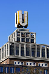 Deutschland, Nordrhein-Westfalen, Dortmund, Blick auf den Dortmunder U-Turm, ehemaliges Brauereigebäude - HOH000590