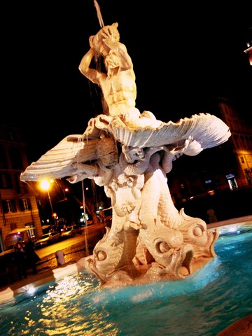 Springbrunnen auf der Piazza Barberini, Rom, Italien, lizenzfreies Stockfoto