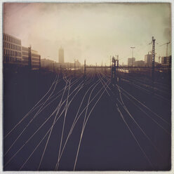 View to Donnersbergerbruecke, rail, Munich, Bavaria, Germany - GSF000840