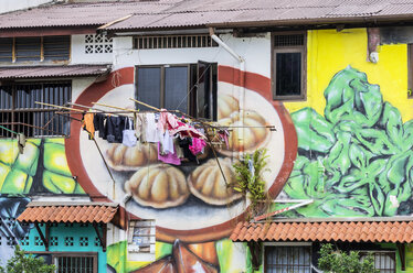 Asien, Malaysia, Malakka, Graffitis und Wäsche - THAF000169
