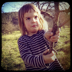 Germany, Baden-Wuerttemberg, Tuebingen district, orchards, child - LVF000866