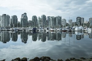 Kanada, Vancouver, Skyline von Coral Harbour - AMF002020