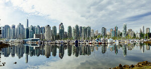 Kanada, Vancouver, Skyline von Coral Harbour - AMF002030