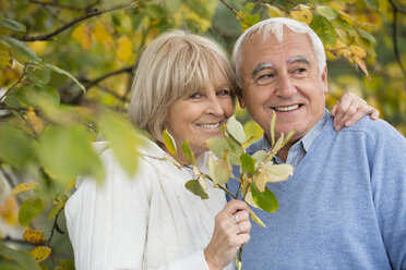 Portrait of happy senior couple - WESTF019220