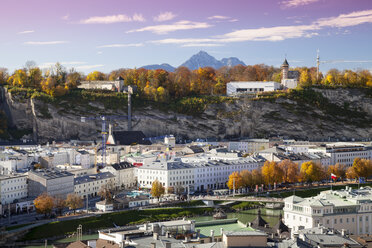 Austria, Salzburg, View over city from Kapuzinerberg towards Monchsberg - WIF000511