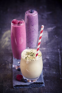 Vielfalt an Fruchtsmoothies - SBDF000683