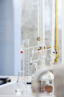 Burettes in chemical laboratory - NAF000001