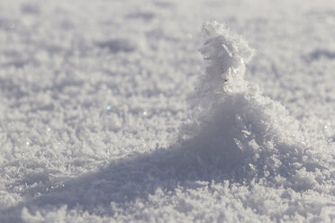 Finnland, near Saariselka, heap of snow - SR000469