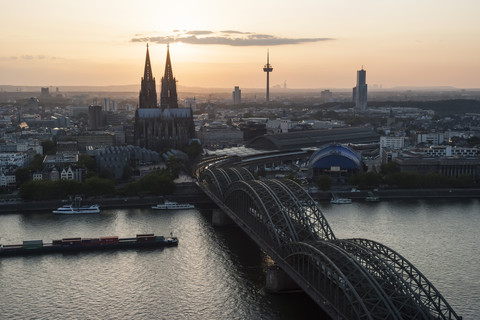 Germany, North Rhine-Westphalia, Cologne, city view with Cologne Cathedral and Colonius at evening twilight stock photo