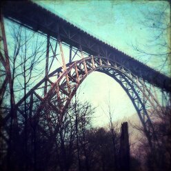 Blick auf die Müngstener Brücke, Solingen, Deutschland - DWIF000007