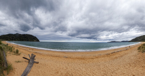 Neuseeland, Golden Bay, Totaranui, Blick auf Strand und Meer - WV000629