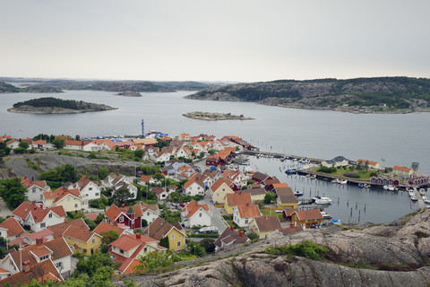 Schweden, Fjaellbacka an der Schärenküste, lizenzfreies Stockfoto