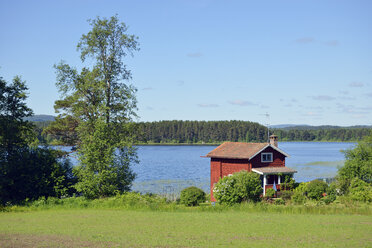 Schweden, Mora, Rote Hütte am Siljansee - BR000315