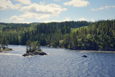 Sweden, Stroemsund, Landscape along Vildmarksvaegen - BR000436