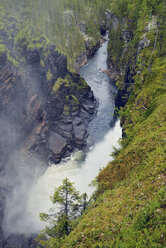 Schweden, Gaeddede, Wasserfall Haellingsafallet - BR000479