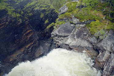 Schweden, Gaeddede, Wasserfall Haellingsafallet - BR000501