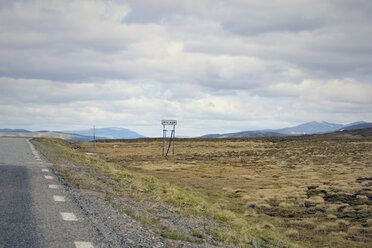 Sweden, Vilhelmina, Vildmarksvaegen at Stekenjokk plateau - BR000487