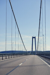 Schweden, Oernskoeldsvik, Hochküstenbrücke über den Fluss Angermanaelven - BR000361