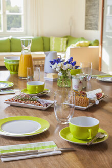 Germany, Baden-Wuerttemberg, Stuttgart, laid breakfast table - WDF002471