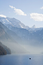 Germany, Bavaria, Upper Bavaria, Lake Koenigssee, Motorboat - UMF000703