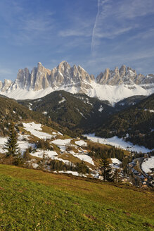 Italien, Südtirol, Villnösser Tal, Geisler Gruppe - GFF000443