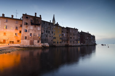 Kroatien, Häuser von Rovinj - STCF000035