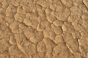 Algeria, Tassili n Ajjer, Sahara, broken surface of a salt and clay pan - ESF001000