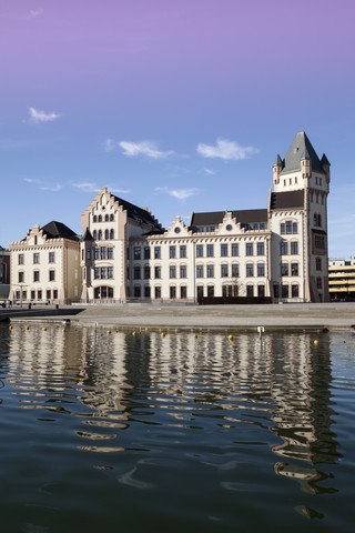 Deutschland, Nordrhein-Westfalen, Dortmund, Schloss Hoerde, Phoenix-See, lizenzfreies Stockfoto