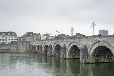 Netherlands, Maastricht, Servatius bridge and Meuse river - HLF000455