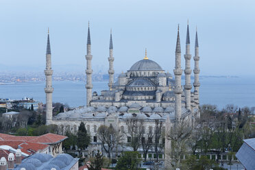 Turkey, Istanbul, Blue Mosque at dusk - SIE005296
