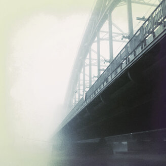 Elbe bridge in the fog, North Elbe, Hamburg, Germany - MSF003791