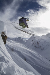 Austria, East Tyrol, Defereggental, Man backcountry skiing - FF001407