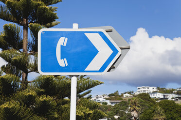 New Zealand, North Island, Northland, Doubtless Bay, signpost for Public Phone - GWF002757