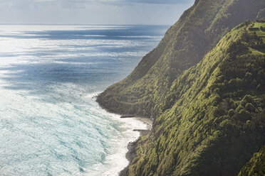 Portugal, Azoren, Sao Miguel, Steilküste bei Nordeste - ONF000508