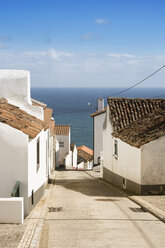 Portugal, Azores, Sao Miguel, Nordeste, Alley with sea view - ONF000545