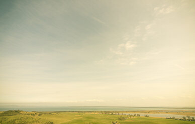 Deutschland, Mecklenburg-Vorpommern, Hiddensee, Blick auf Landschaft und Meer - CMF000124