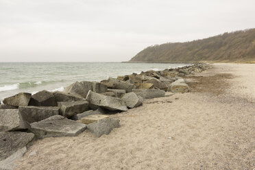 Deutschland, Mecklenburg-Vorpommern, Hiddensee, Kloster, Blick auf den Strand - CMF000128