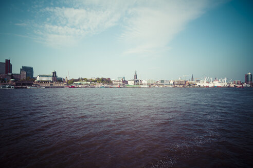 Deutschland, Hamburg, Hamburger Hafen, Skyline, Stadtbild - KRPF000496