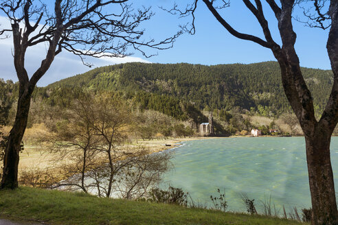 Portugal, Azoren, Sao Miguel, Kirche von San Jose in Lagoa das Furnas - ONF000548