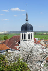 Frankreich, Lothringen, Vaucouleurs, Turm der Pfarrkirche Saint-Laurent - LB000720