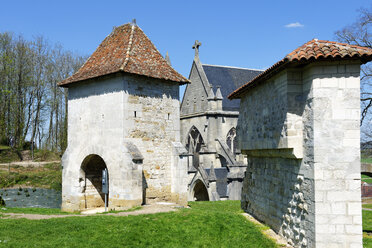 Frankreich, Lothringen, Vaucouleurs, Ruinen des Schlosses, von dem aus Jeanne d'Arc nach Chinon ritt - LB000719
