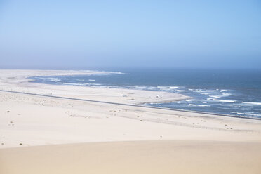 Afrika, Namibia, Namib-Wüste, Swakopmund, Dorob-Nationalpark, Blick auf den Atlantik - HLF000507