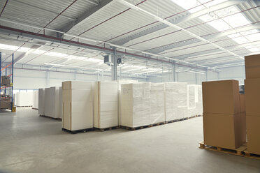 Germany, view into storage - SCH000187