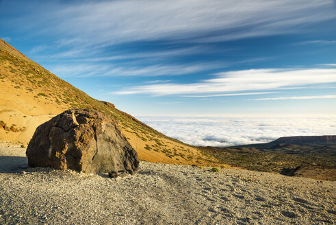 Spanien, Kanarische Inseln, Teneriffa, Pico del Teide im Teide-Nationalpark, Lavagestein, Huevos del Teide, Teide-Ei - WG000279