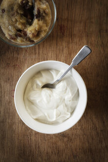 Bowl of cream curd sweetened with honey - EVGF000561