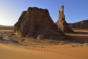 Afrika, Algerien, Sahara, Tassili N'Ajjer National Park, Tadrart, Felsentürme in Moul Naga - ES001115