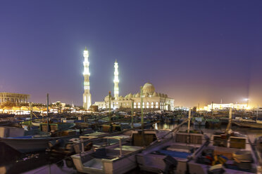 Egypt, Hurghada, view to El Mina Mosque at evening twilight - STDF000109